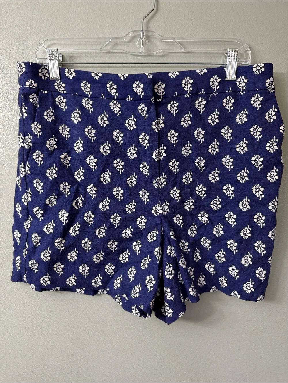 J.Crew linen blend Women's Shorts Navy Blue with White Floral Design Size 10